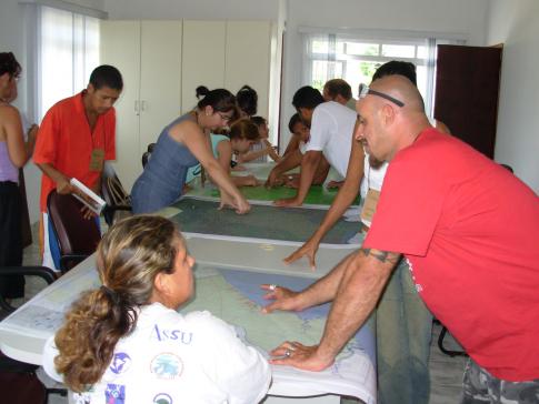 Assim como nos demais seminários, a análise e detalhamento de mapas foram importantes em Miracatu